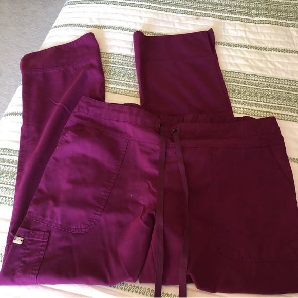 Greys Anatomy Scrubs - Picture 6 of 12